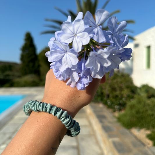 Everyday Silk Hair Tie in Blue Lagoon